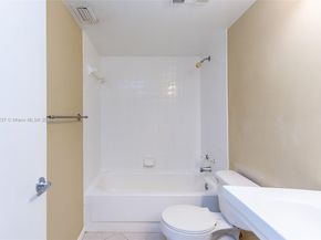 5721 Riverside Dr 202B5, Coral Springs FL 33067