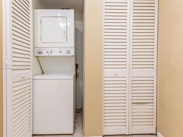 5721 Riverside Dr 202B5, Coral Springs FL 33067