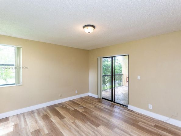 5721 Riverside Dr 202B5, Coral Springs FL 33067