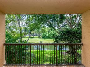 5721 Riverside Dr 202B5, Coral Springs FL 33067