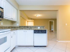 5721 Riverside Dr 202B5, Coral Springs FL 33067