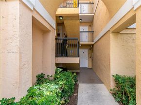 5721 Riverside Dr 202B5, Coral Springs FL 33067