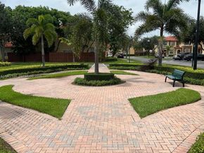 1420 NE 33rd Ave 20115, Homestead FL 33033