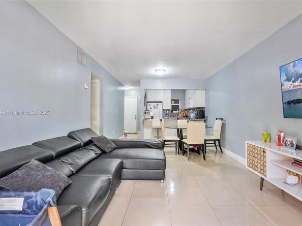 2400 NW 16th St Rd, Miami FL 33125