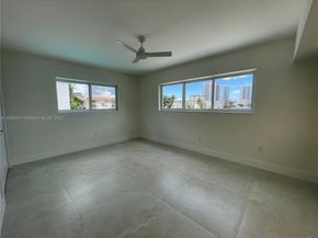 462 Golden Isles Dr 211, Hallandale Beach FL 33009
