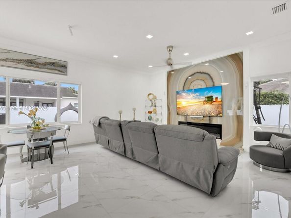 7362 SW 120th Ave, Miami FL 33183