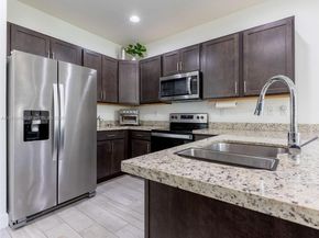 4923 NW 48th Ter, Tamarac FL 33319