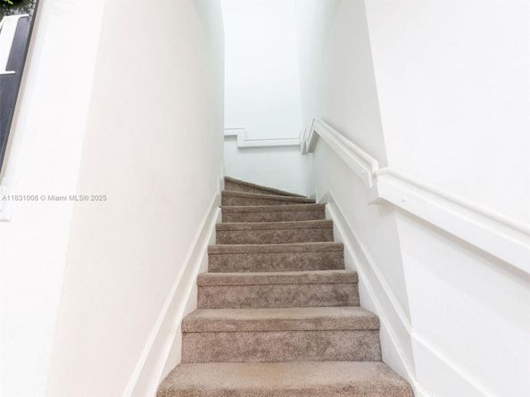 4923 NW 48th Ter, Tamarac FL 33319