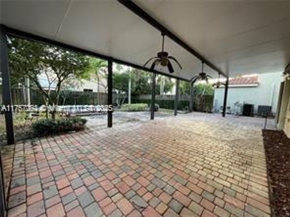 15424 SW 175th St, Miami FL 33187
