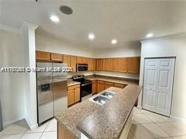 15424 SW 175th St, Miami FL 33187