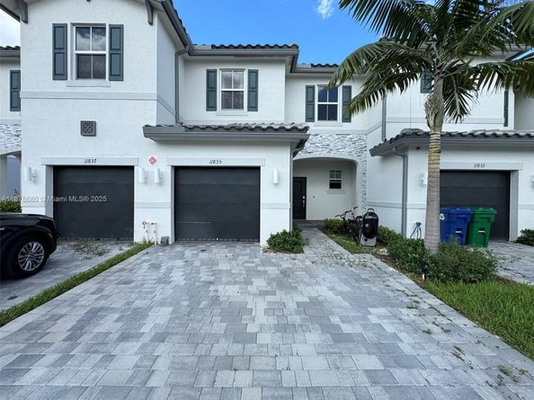 11835 NW 46th St, Coral Springs FL 33076