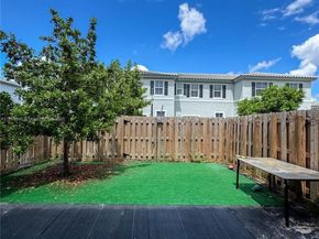11835 NW 46th St, Coral Springs FL 33076