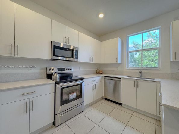 11835 NW 46th St, Coral Springs FL 33076