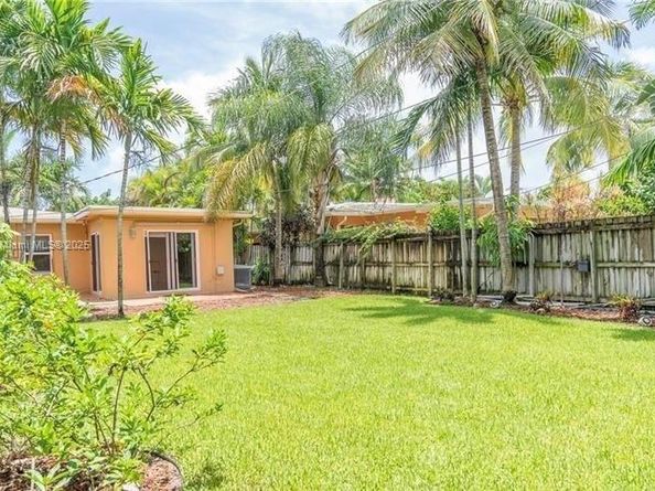 1215-1217 NE 16th Ave, Fort Lauderdale FL 33304