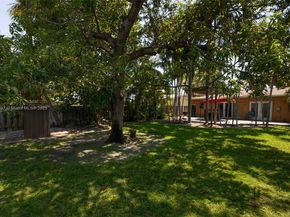 1215-1217 NE 16th Ave, Fort Lauderdale FL 33304