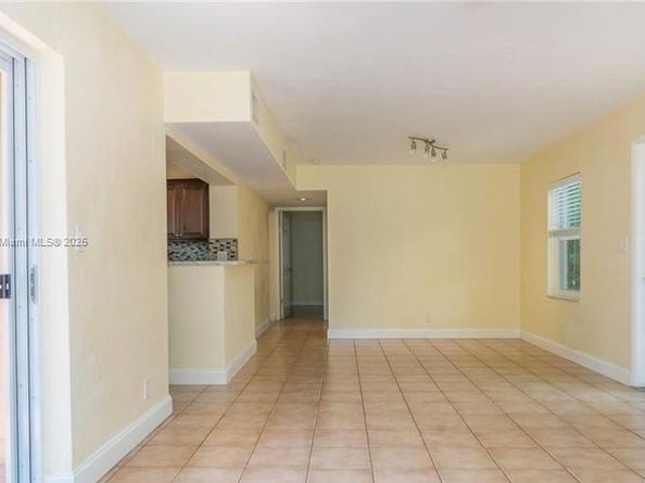 1215-1217 NE 16th Ave, Fort Lauderdale FL 33304