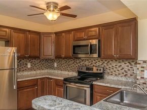 1215-1217 NE 16th Ave, Fort Lauderdale FL 33304