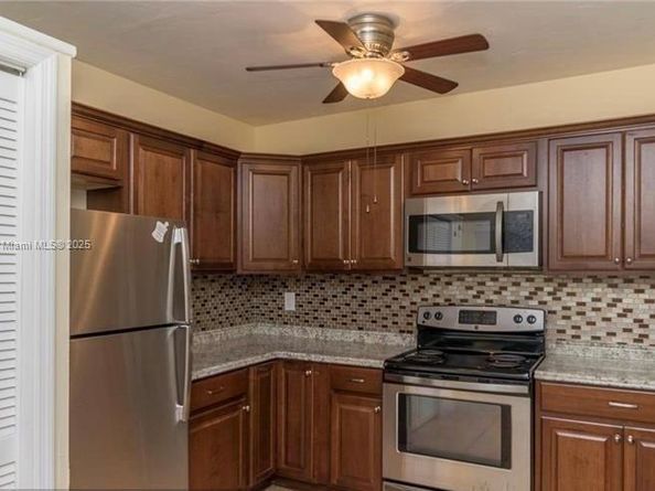 1215-1217 NE 16th Ave, Fort Lauderdale FL 33304