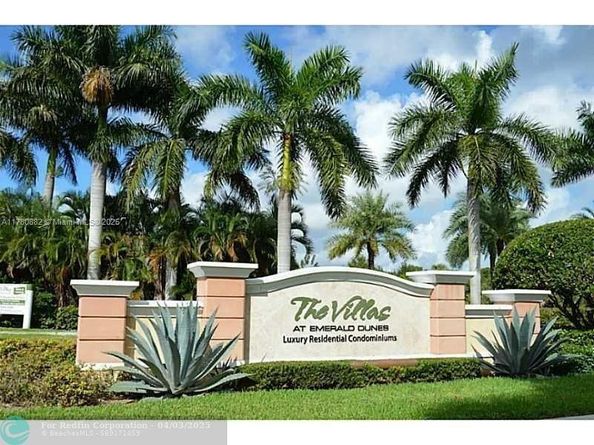 6410 Emerald Dunes Dr 206, West Palm Beach FL 33411