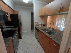 6410 Emerald Dunes Dr 206, West Palm Beach FL 33411