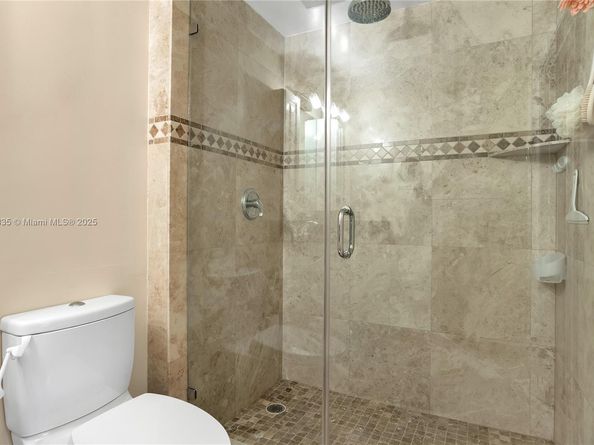 5077 NW 7th St 1202, Miami FL 33126