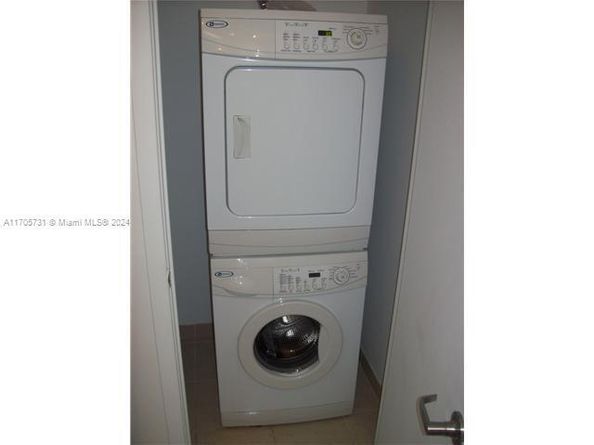 3301 NE 1st Ave H1705, Miami FL 33137