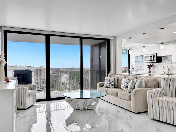 3590 S Ocean Blvd 809, South Palm Beach FL 33480