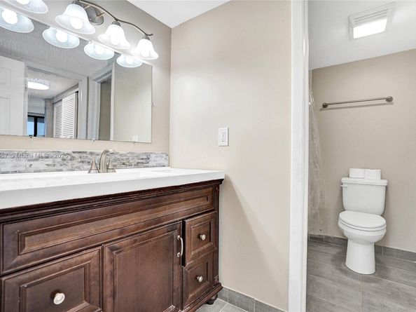 3590 S Ocean Blvd 809, South Palm Beach FL 33480