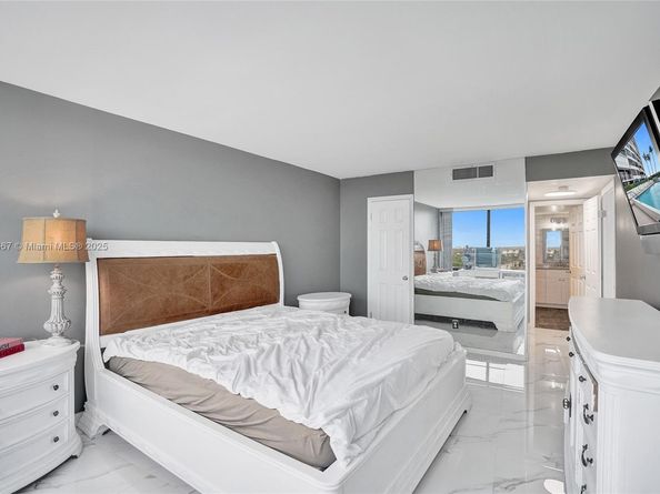 3590 S Ocean Blvd 809, South Palm Beach FL 33480