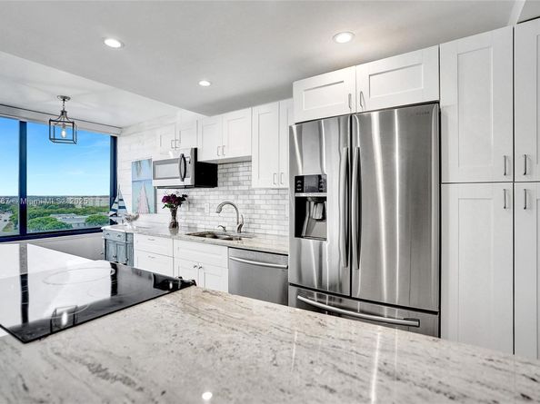 3590 S Ocean Blvd 809, South Palm Beach FL 33480