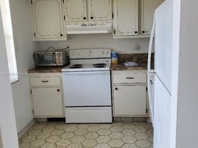 4851 NW 26th Ct 237, Lauderdale Lakes FL 33313