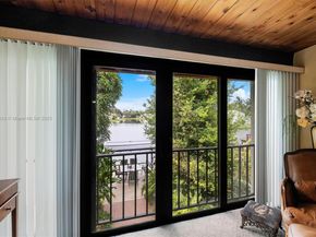 10409 SW 80th St, Miami FL 33173