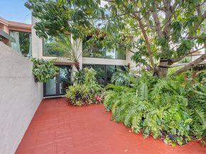 10409 SW 80th St, Miami FL 33173