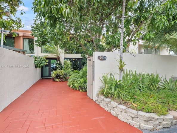 10409 SW 80th St, Miami FL 33173