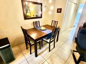 160 NE 8th Ave 21A, Hallandale Beach FL 33009