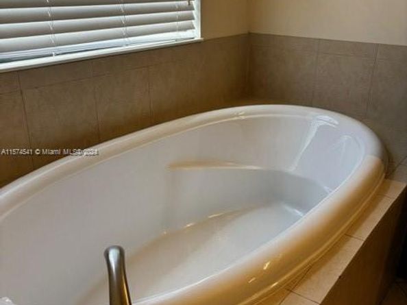 3311 NW 124th Way, Sunrise FL 33323