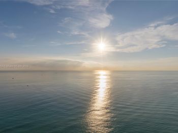 17975 Collins Avenue