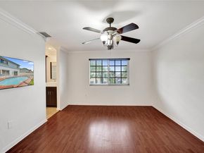 9950 SW 12th St, Pembroke Pines FL 33025