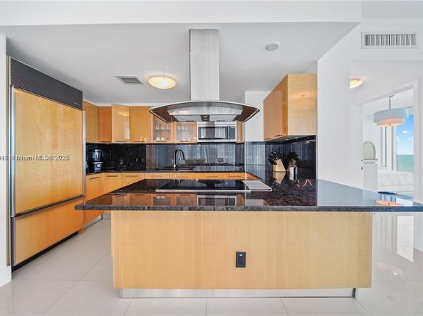 6899 Collins Ave 808, Miami Beach FL 33141