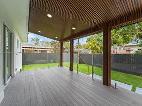 6820 SW 28th Ter, Miami FL 33155