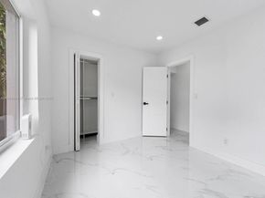 6820 SW 28th Ter, Miami FL 33155