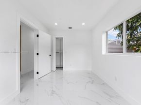 6820 SW 28th Ter, Miami FL 33155