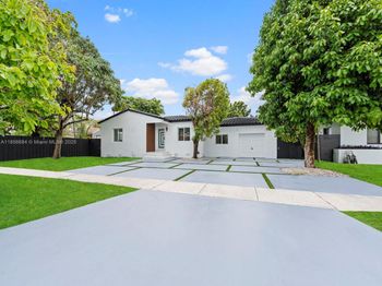 6820 SW 28th Ter