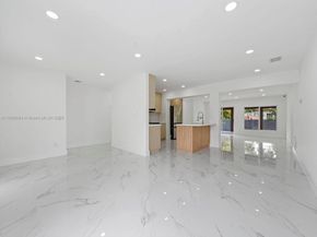 6820 SW 28th Ter, Miami FL 33155