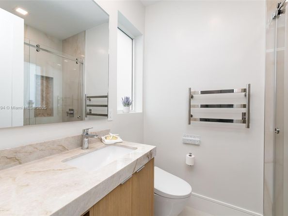 3740 NE 29th Ave, Lighthouse Point FL 33064