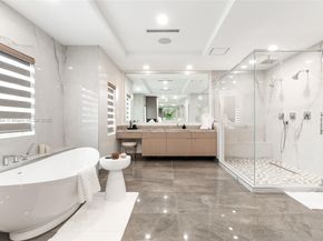 3740 NE 29th Ave, Lighthouse Point FL 33064