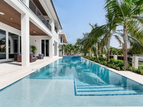 3740 NE 29th Ave, Lighthouse Point FL 33064