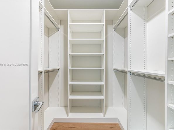 3740 NE 29th Ave, Lighthouse Point FL 33064