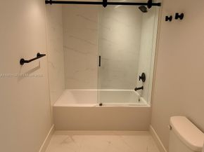 3411 Indian Creek Dr 402, Miami Beach FL 33140