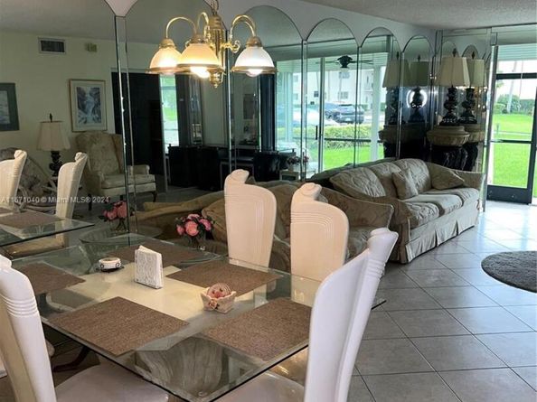 9720 S Hollybrook Lake Dr 101, Pembroke Pines FL 33025